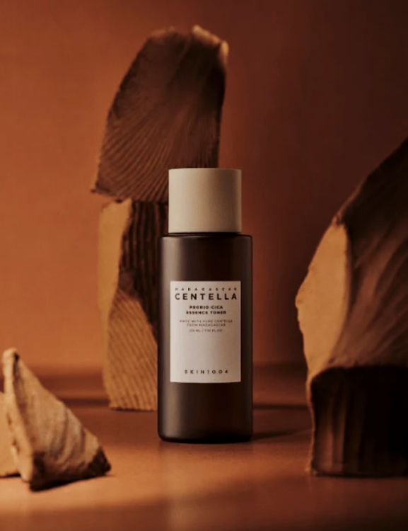 SKIN1004, Madagascar Centella Probio-Cica Essence Toner