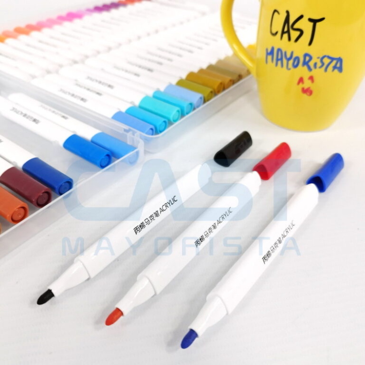 ألوان اكريليك 