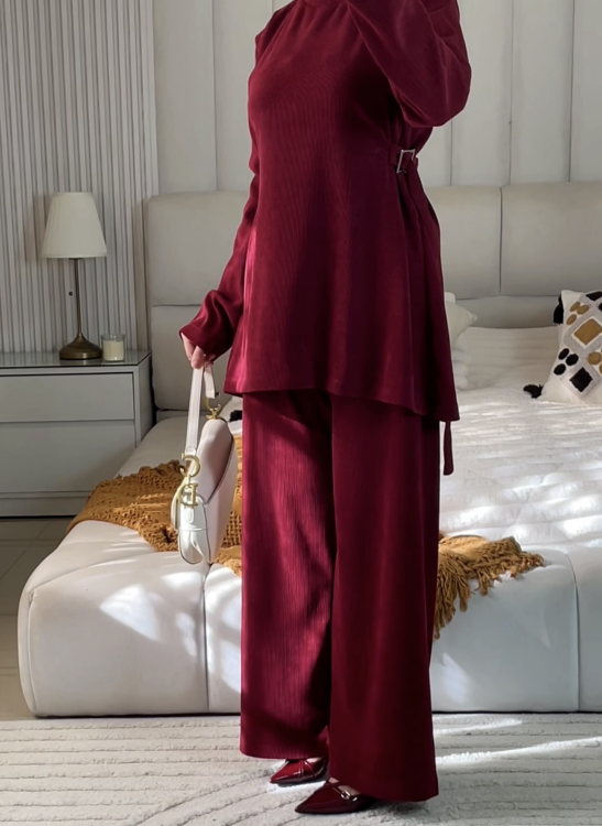 طقم شوق باللون الخمري