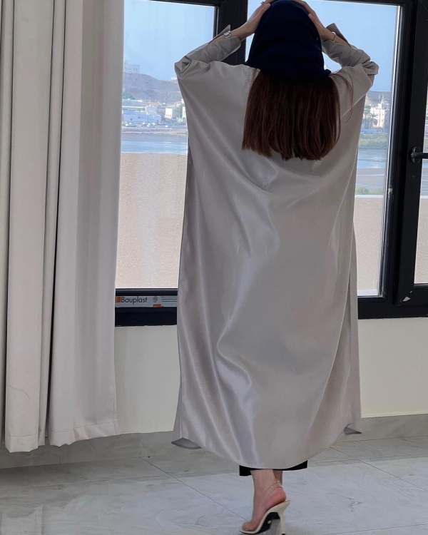 عباية ملونة عصرية 