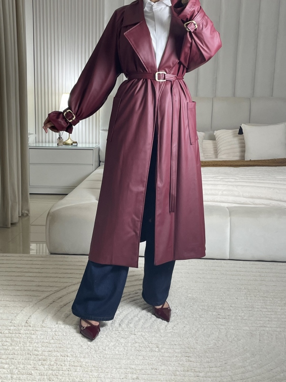 ترانش كوت جلد باللون الخمري 