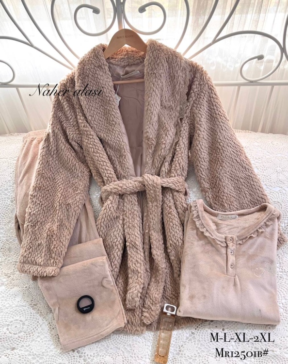 بيجامه نفاس و لعروسات 