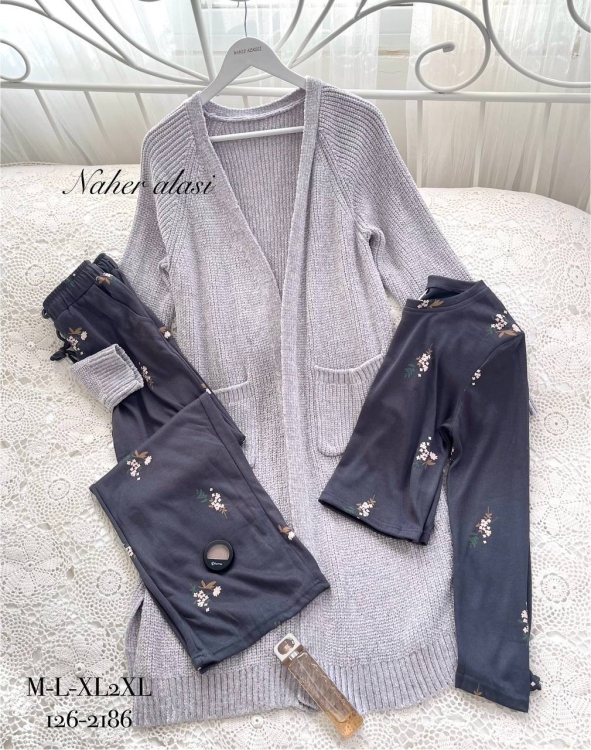 طقم تريكو مع بيجامه صوف 