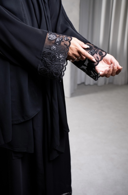 عباية الظبية 