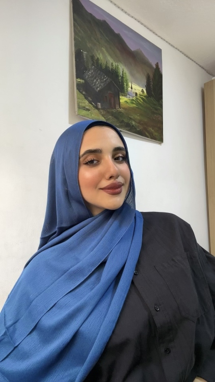 مودال اسفنجي ازرق غامق