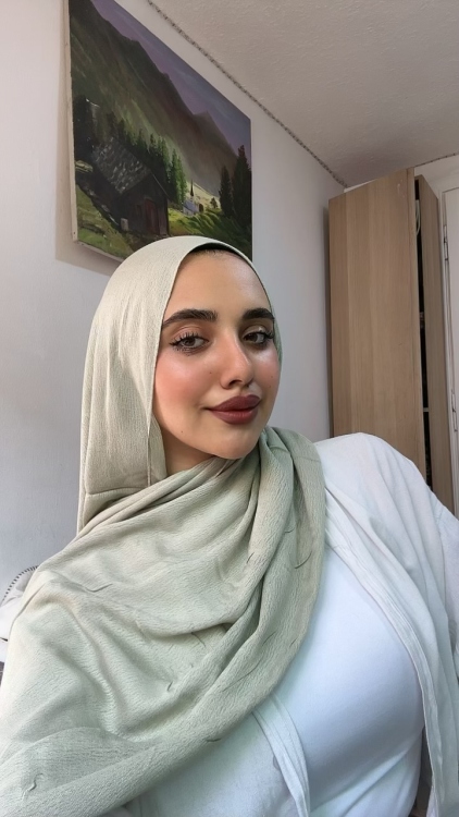 مودال اسفنجي بستاشيو فاتح (فيروزي)