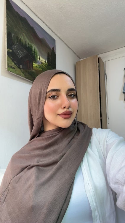 مودال اسفنجي Greige (بني عرامادي)