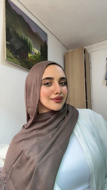 مودال اسفنجي Greige (بني عرامادي)