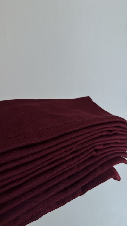 قمطة قطنية بيرغندي 