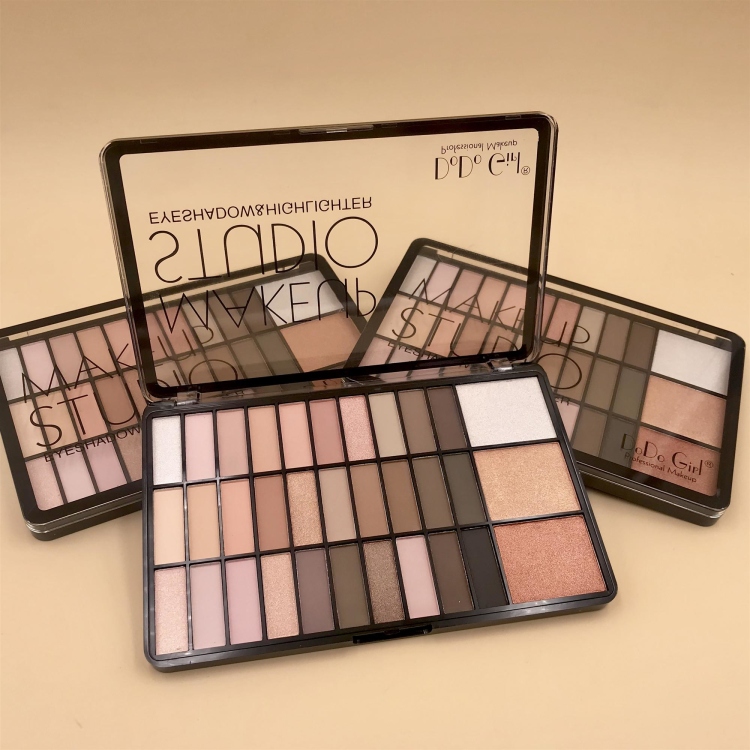 DoDo Girl makeup studio  باليت شدو