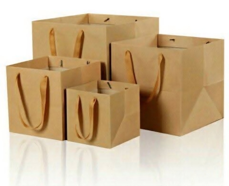 اكياس كرتون قاعده عريضه 25×25×25سم عدد 12