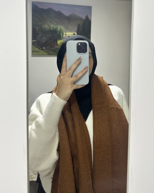 لفحة عسلي غامق 