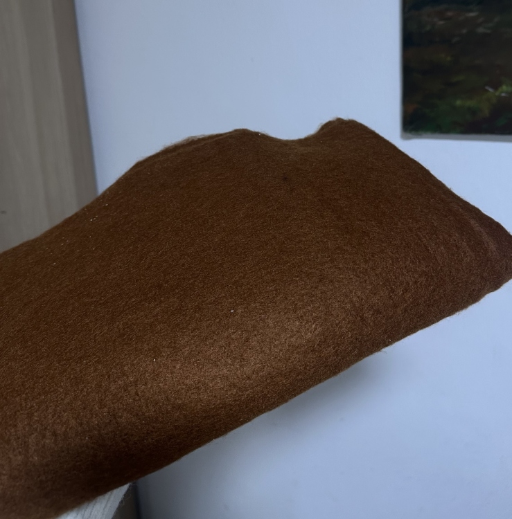 لفحة عسلي غامق 