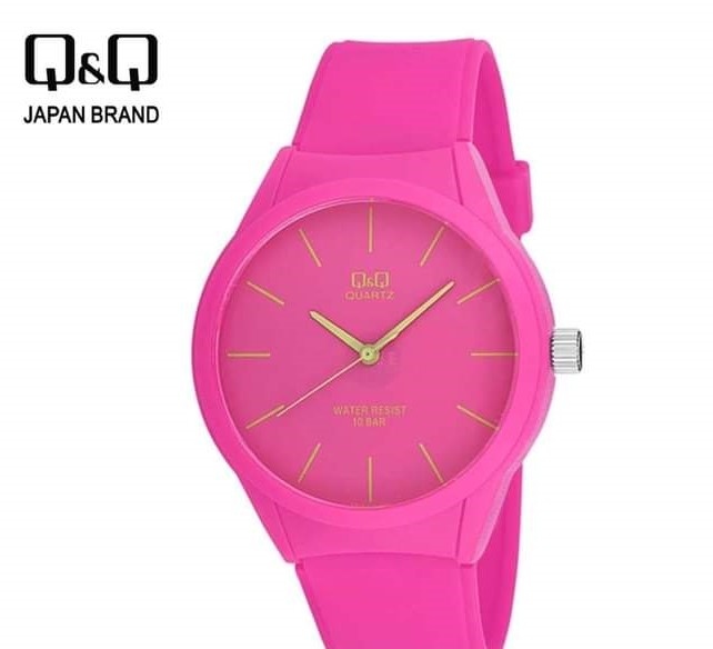 ساعه نسائيه Q&Q