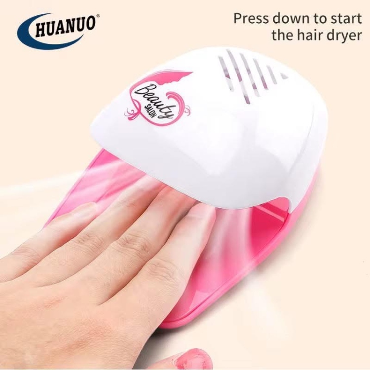 لعبة بيوتي ومناكير الاظافر وماكينة الاظافر تعمل 