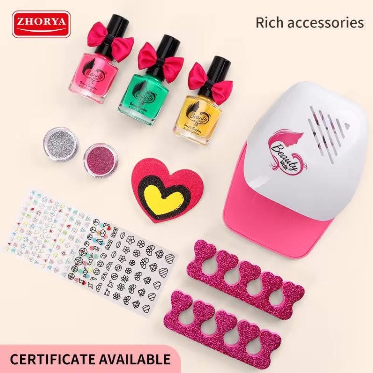 لعبة بيوتي ومناكير الاظافر وماكينة الاظافر تعمل 