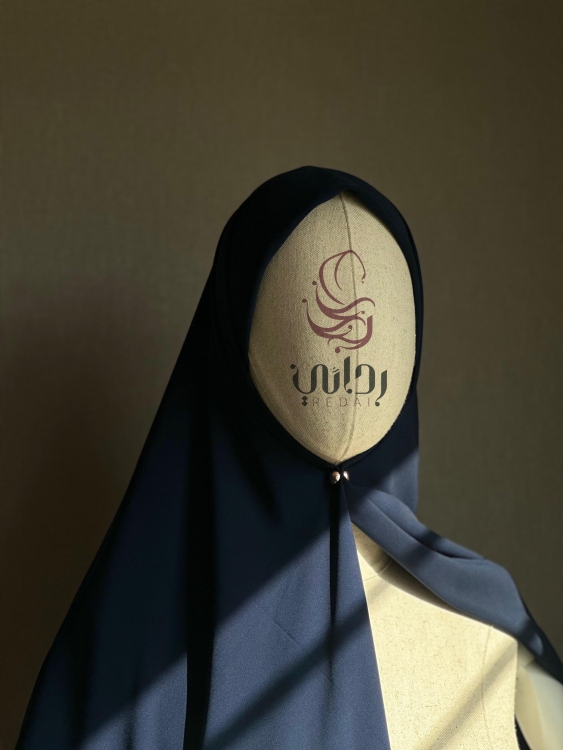 إيشارب مربّع مقاس ١٥٠*١٥٠ مع نقاب اختياري