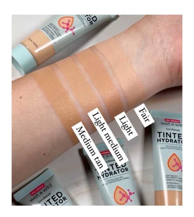 Wet n wild  tinted Hydrator مرطب مع لون 