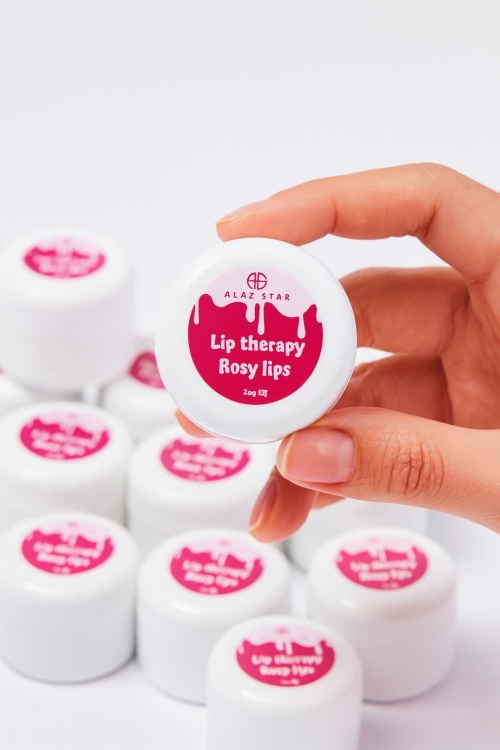 منتج علاج الشفاه