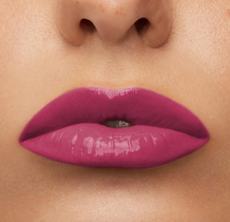 أحمر شفاه سائل يدوم طويلاً SUPER STAY® VINYL INK