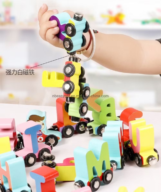 قطار الاحرف الانجليزية الخشبية المغناطيسية  اجعل طفلك يركب كلمات 