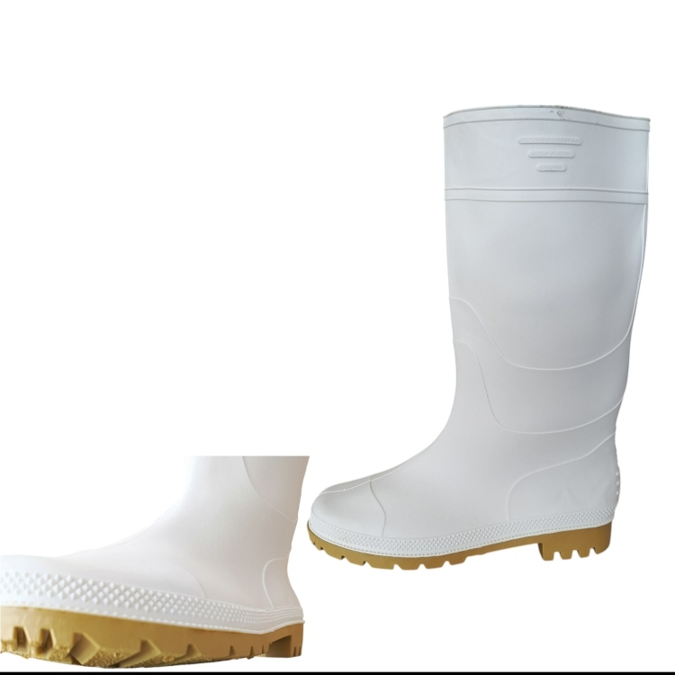 جزمه طويلة مبطنة ابيض