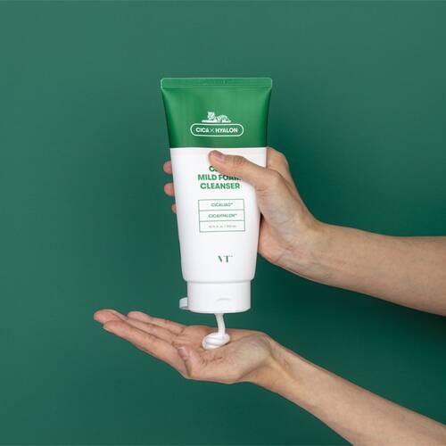 غسول رغوي ب سيكا VT COSMETICS CICA Mild Foam Cleanser