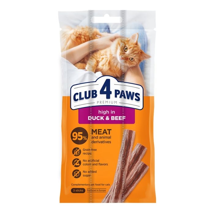 كلب فور باوز تريت ستيك بط مع لحم بقري 