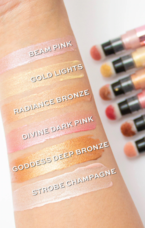 MAKEUP REVOLUTION, BRIGHT LIGHT HIGHLIGHTER